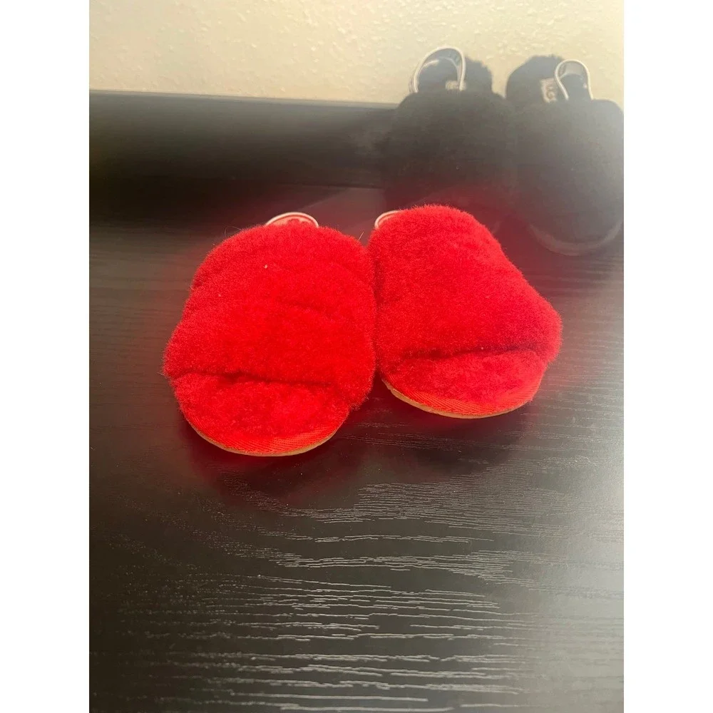 Ugg Fluff Yeah Slippers Set of 2 Size 10